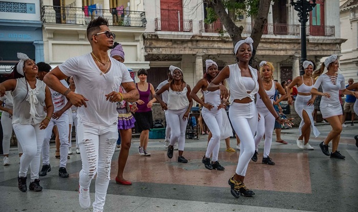 Baila en Cuba